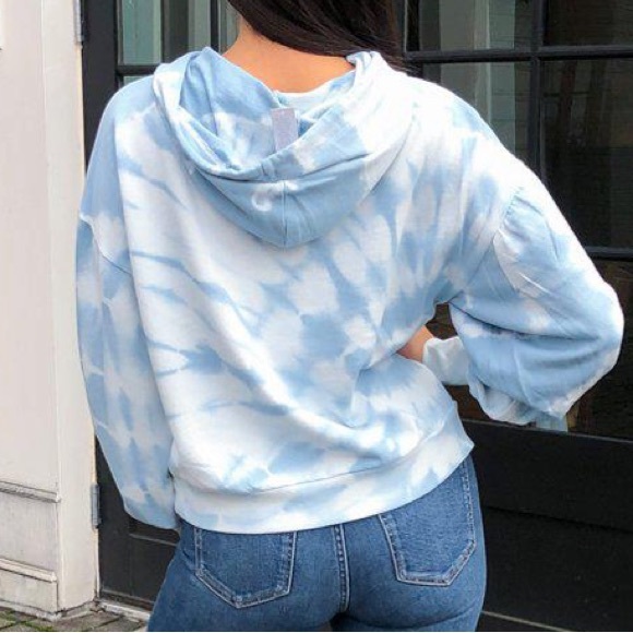 Z Supply Tops - Z supply blue tie dye sweatshirt